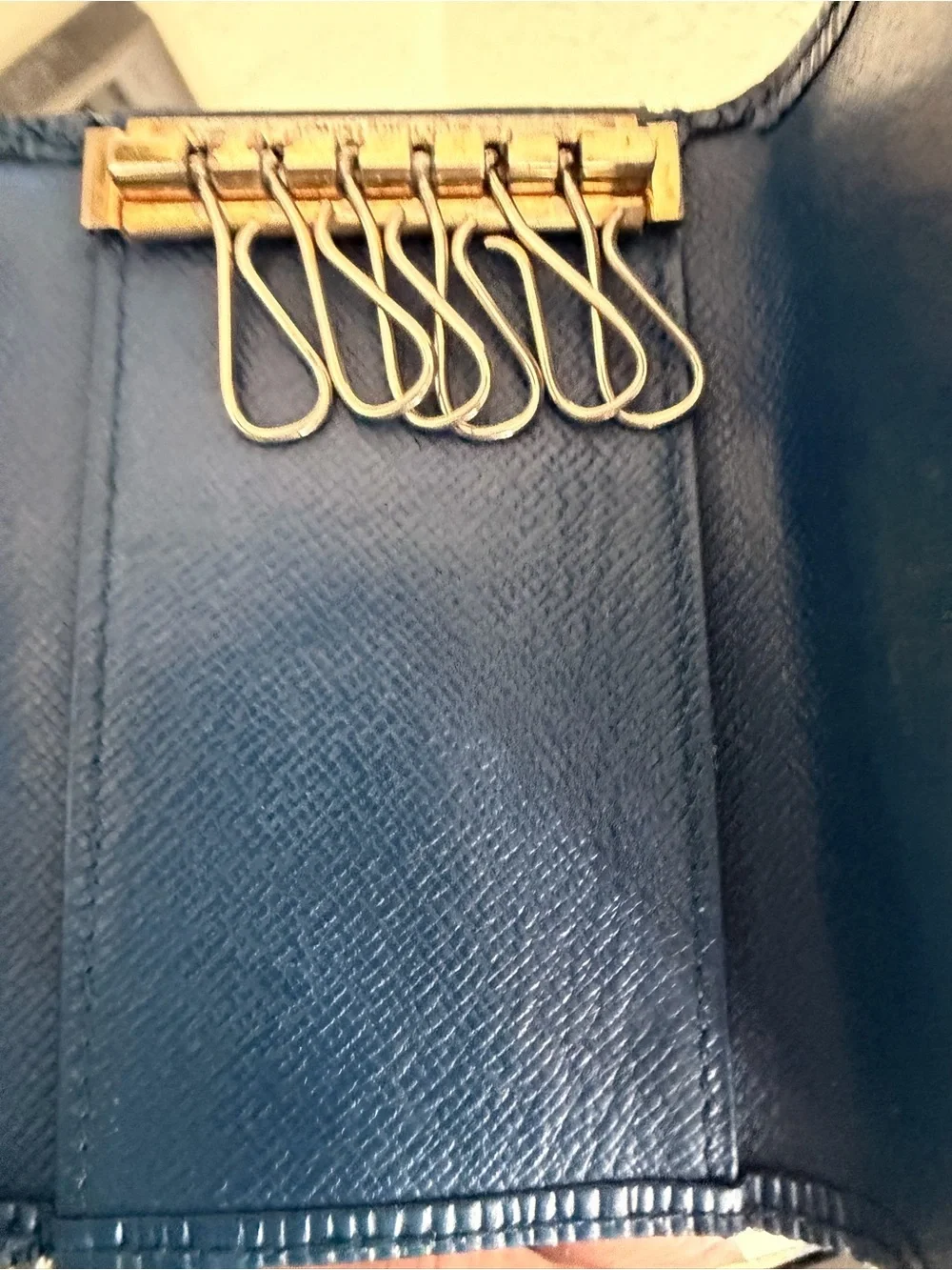 Louis Vuitton Epi Leather Key Holder Key Clave Blue 6 Keys